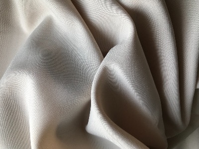 Nappe beige 140x250 100% polyester